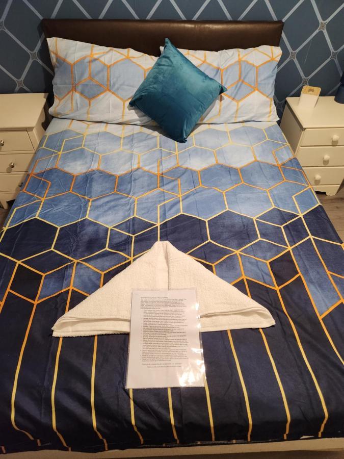 كرولي Gatwick Star Night Stay - Gatwick المظهر الخارجي الصورة