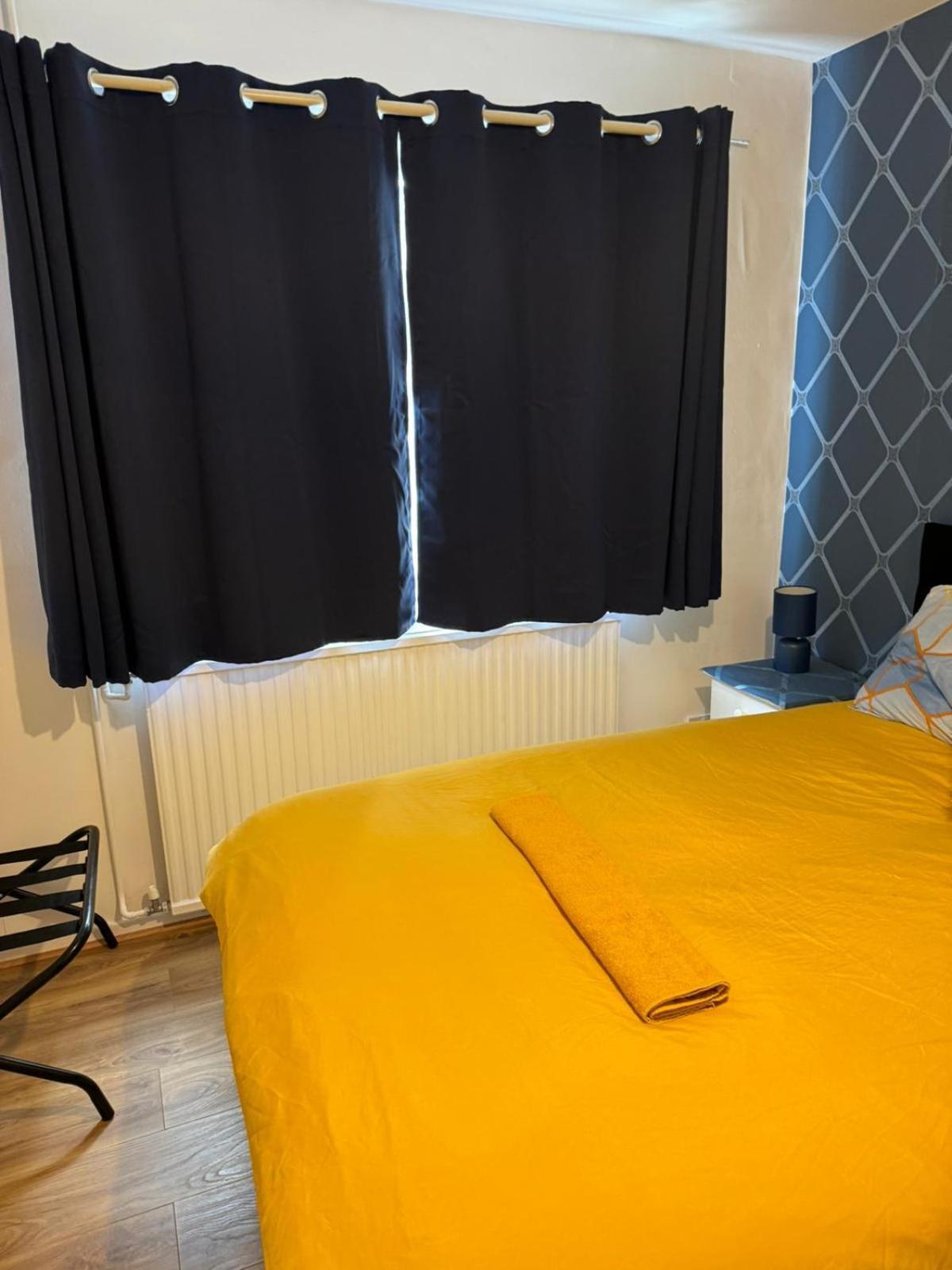 كرولي Gatwick Star Night Stay - Gatwick المظهر الخارجي الصورة