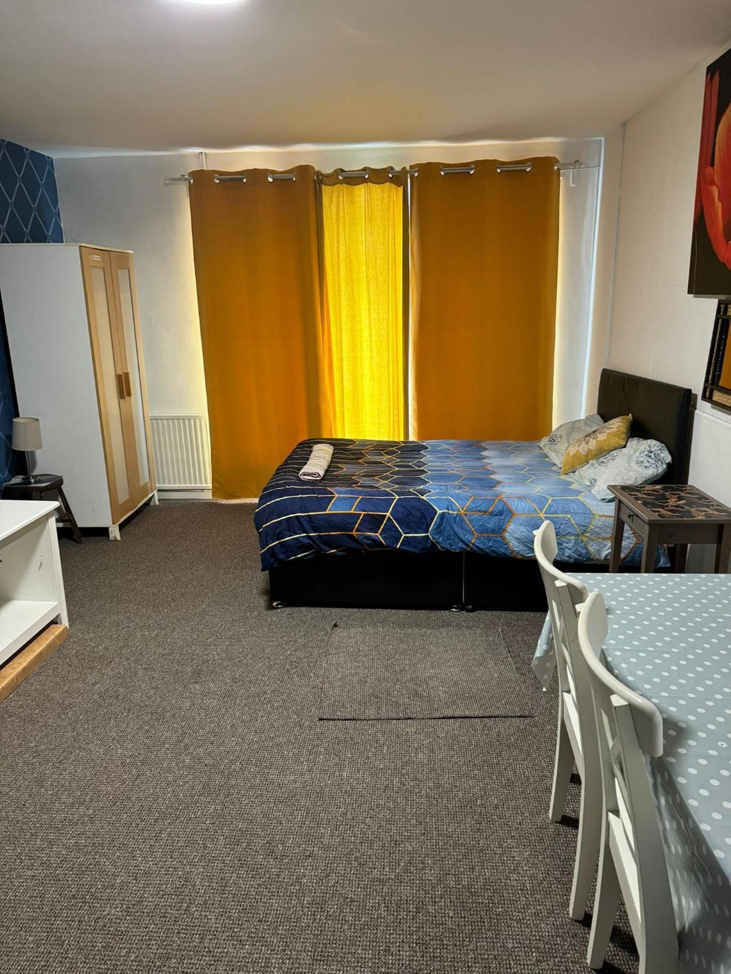 كرولي Gatwick Star Night Stay - Gatwick المظهر الخارجي الصورة